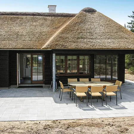 Peter Plys Holiday home Blavand